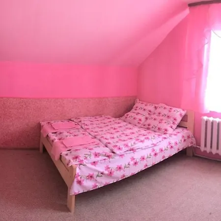 у ондраша Homestay Yasinya